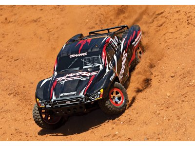 Traxxas Slash 1:10 RTR černý