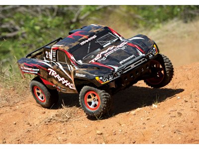 Traxxas Slash 1:10 RTR černý