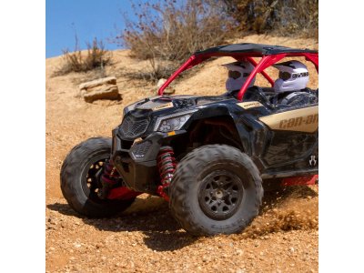 Axial Yeti Jr. Can-Am Maverick 4WD 1:18 RTR