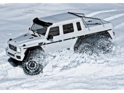 Traxxas TRX-6 Mercedes G 63 6x6 1:10 TQi RTR bílý