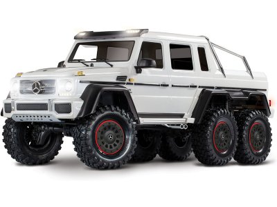 Traxxas TRX-6 Mercedes G 63 6x6 1:10 TQi RTR bílý