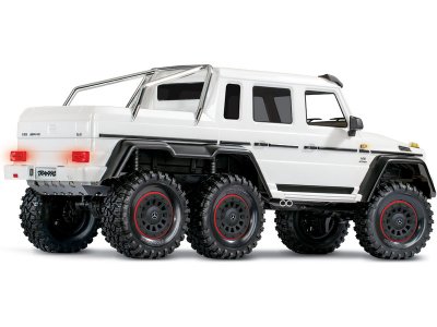 Traxxas TRX-6 Mercedes G 63 6x6 1:10 TQi RTR bílý