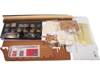 COREL H.M.S. Bellona 1760 1:100 kit