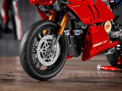 LEGO Technic - Ducati Panigale V4 R