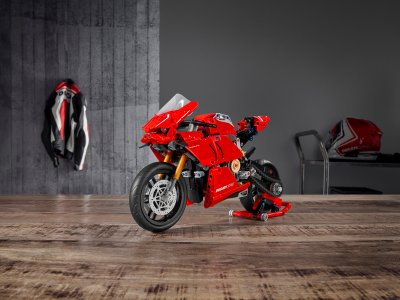 LEGO Technic - Ducati Panigale V4 R