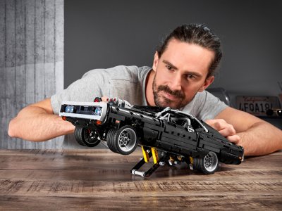 LEGO Technic - Domův Dodge Charger