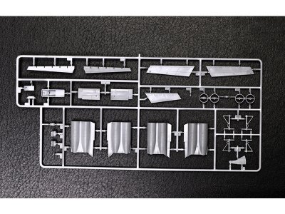 Zvezda 7013 Ilyushin IL-62M (1:144)