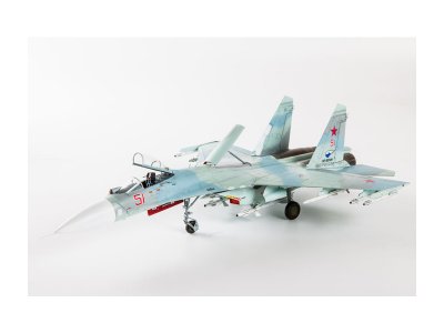 Zvezda 7295 SU-27 SM 1:72