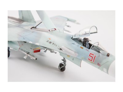 Zvezda 7295 SU-27 SM 1:72