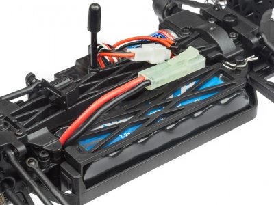 MAVERICK ION XT 1/18 RTR Truggy 2,4GHz