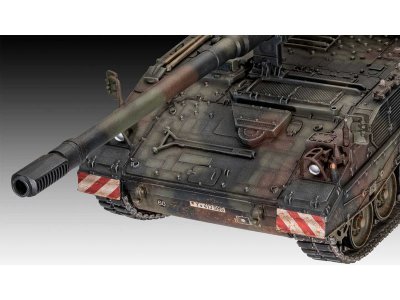 Revell 03279 Panzerhaubitze 2000 (1:35)