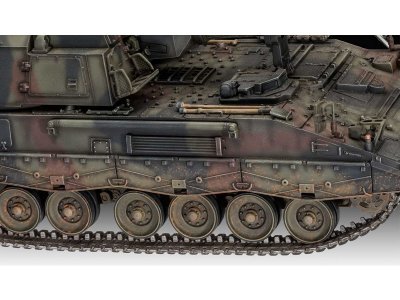 Revell 03279 Panzerhaubitze 2000 (1:35)