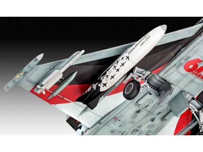 Revell 03848 Eurofighter Typhoon varon Spirit (1:48)