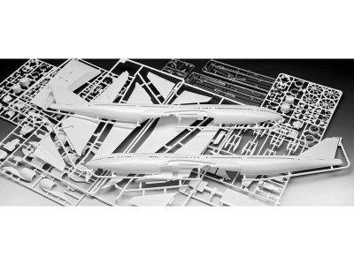Revell 03891 Boeing 747-81/144