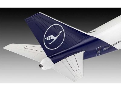 Revell 03891 Boeing 747-81/144