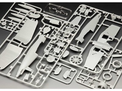 Revell 03917 F4U-1B 1:72