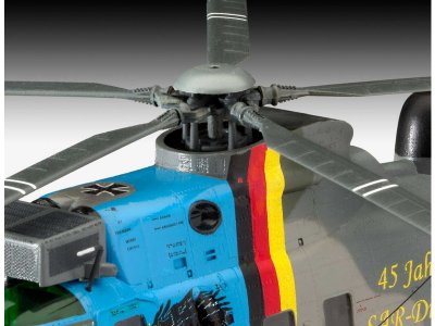 Revell SAR DGzRS Arkona + Westland Sea King Mk 41 (1:72) (Gift-Set)