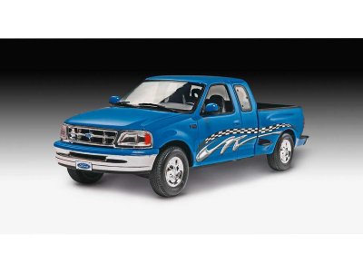 Revell Ford F-150 XLT 1997 (1:25) (sada)