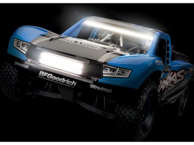 Traxxas Unlimited Desert Racer 1:8 TQi RTR s LED Rigid