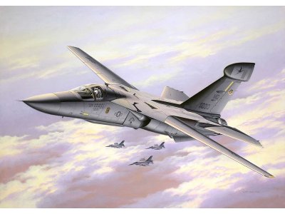 Revell 04974 EF-111A Raven 1:7