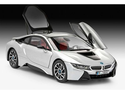 Revell 07670 BMW i8 1:24