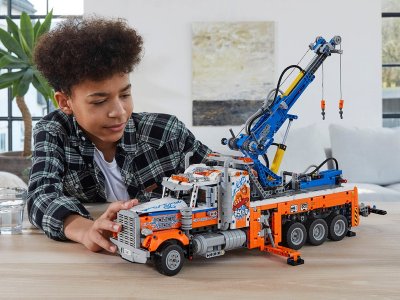 LEGO Technic - Výkonný odtahový vůz