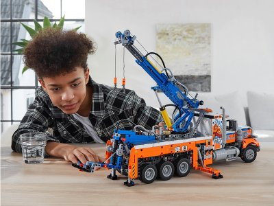 LEGO Technic - Výkonný odtahový vůz