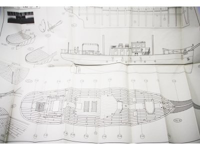 Mantua Model Trotamares 1:47 kit