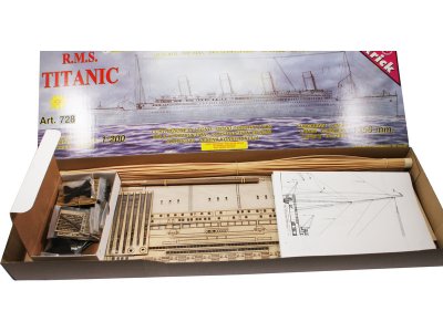 Mantua Model Titanic 1:200 kit