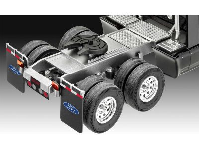 Revell Rammstein Tour Truck (1:32) (giftset)