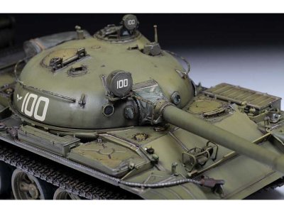 Zvezda 3622 Tank T-62 1:35