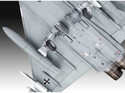 Revell 03843 Eurofighter Typhoon Luftwaffe 2020 Quadriga (1:72)