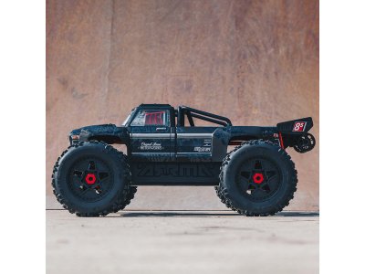 Arrma Outcast 1:5 4WD EXtreme Bash Roller