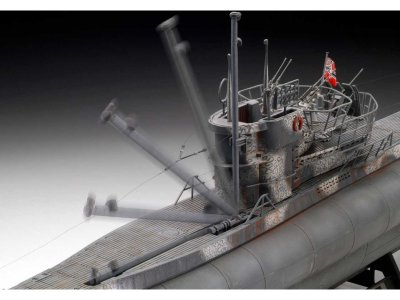 Revell ponorka Typ VII C/41 (Platinum Edition) (1:72)