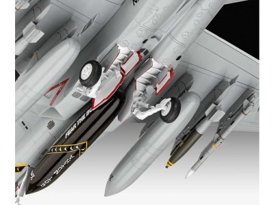 Revell 03834 model letadla F/A18F Super Hornet (1:72)