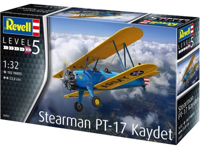 Revell 03837 Plastikový model letadla Stearman PT-17 Kaydet (1:32)