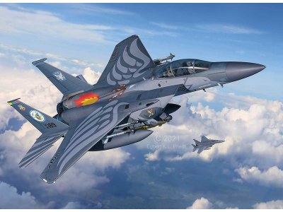 Revell 03841 McDonnell F-15E Strike Eagle (1:72)