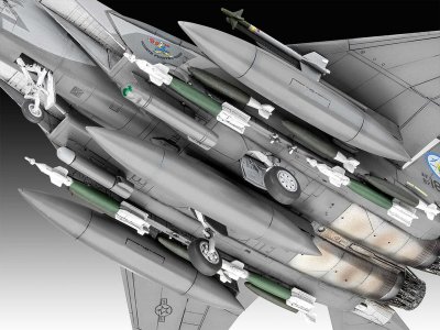 Revell 03841 McDonnell F-15E Strike Eagle (1:72)