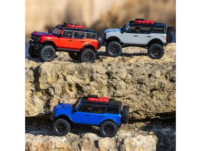 Axial SCX24 Ford Bronco 2021 1:24 4WD RTR modrý