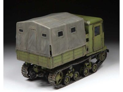 Zvezda 3663 Stalinec STZ-5 (1:35)
