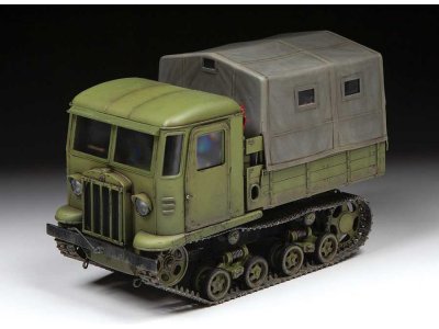 Zvezda 3663 Stalinec STZ-5 (1:35)