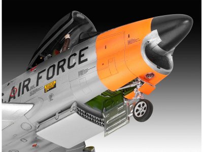 Revell 03832  North American F-86D Dog Sabre (1:48)