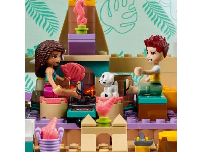 LEGO Friends - Luxusní kempování na pláži