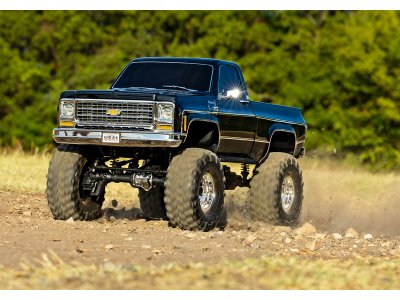Traxxas TRX-4 Chevrolet K10 1979 TQi 1:10 RTR černý
