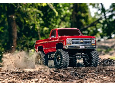 Traxxas TRX-4 Chevrolet K10 1979 TQi 1:10 RTR červený
