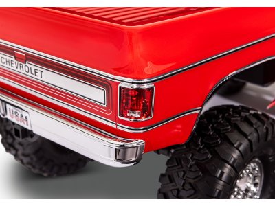 Traxxas TRX-4 Chevrolet K10 1979 TQi 1:10 RTR červený