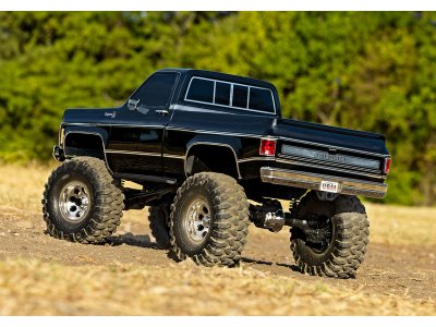 Traxxas TRX-4 Chevrolet K10 1979 TQi 1:10 RTR červený