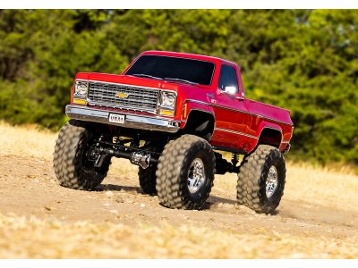 Traxxas TRX-4 Chevrolet K10 1979 TQi 1:10 RTR červený