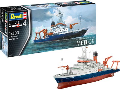 Revell 05218 German Research Vessel Meteor (1:300)