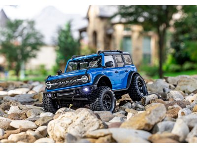 Traxxas TRX-4M Ford Bronco 2021 1:18 RTR černý